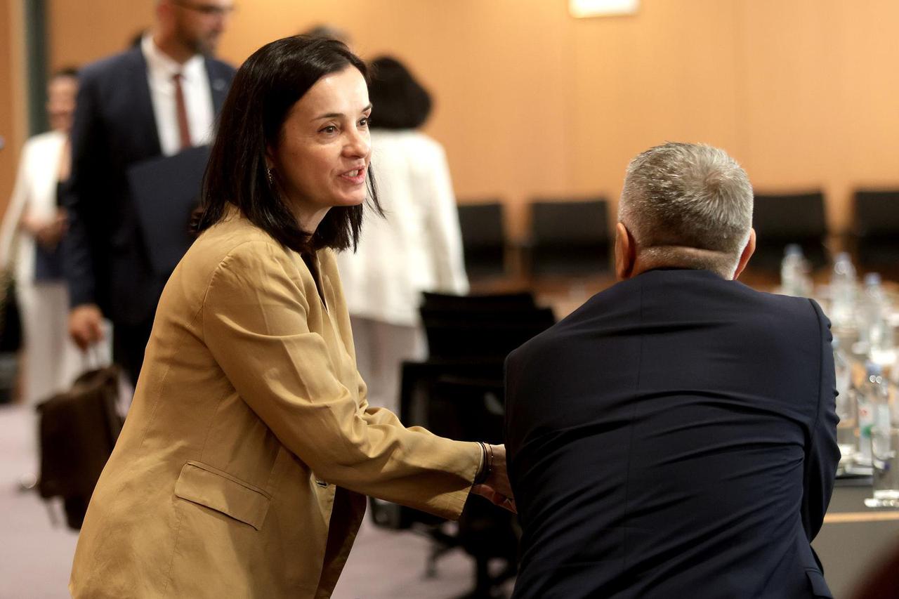 Zagreb: Sastanak u NSK o ilegalnom otpadu i planirane tvornice litija u Gospiću