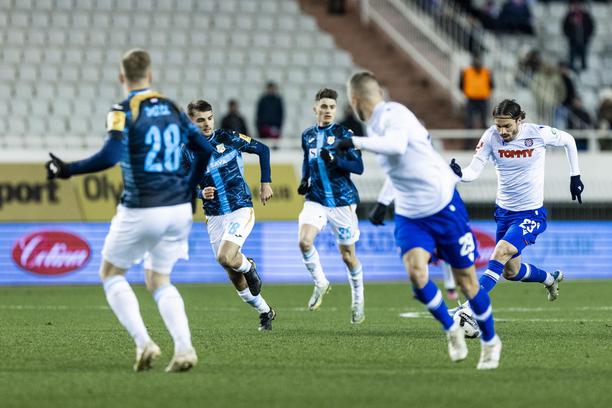 HAJDUK - RIJEKA 1:2 KRAJ! Rijeka uzela velika tri boda na Poljudu! Labrović  junak Bijelih! - Novi list