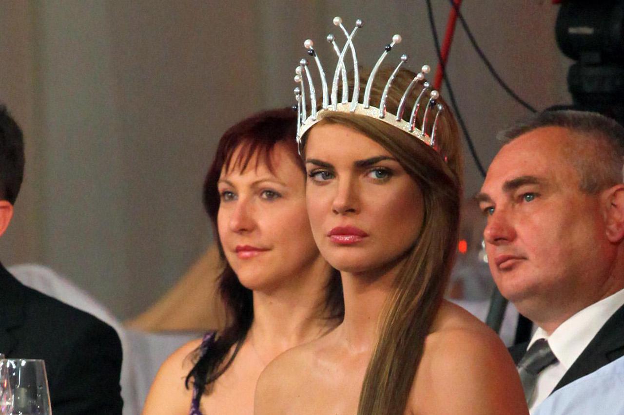 ARHIVA - Ilok, 2009.: Izbor za Miss i Mistera Hrvatske na Principovcu