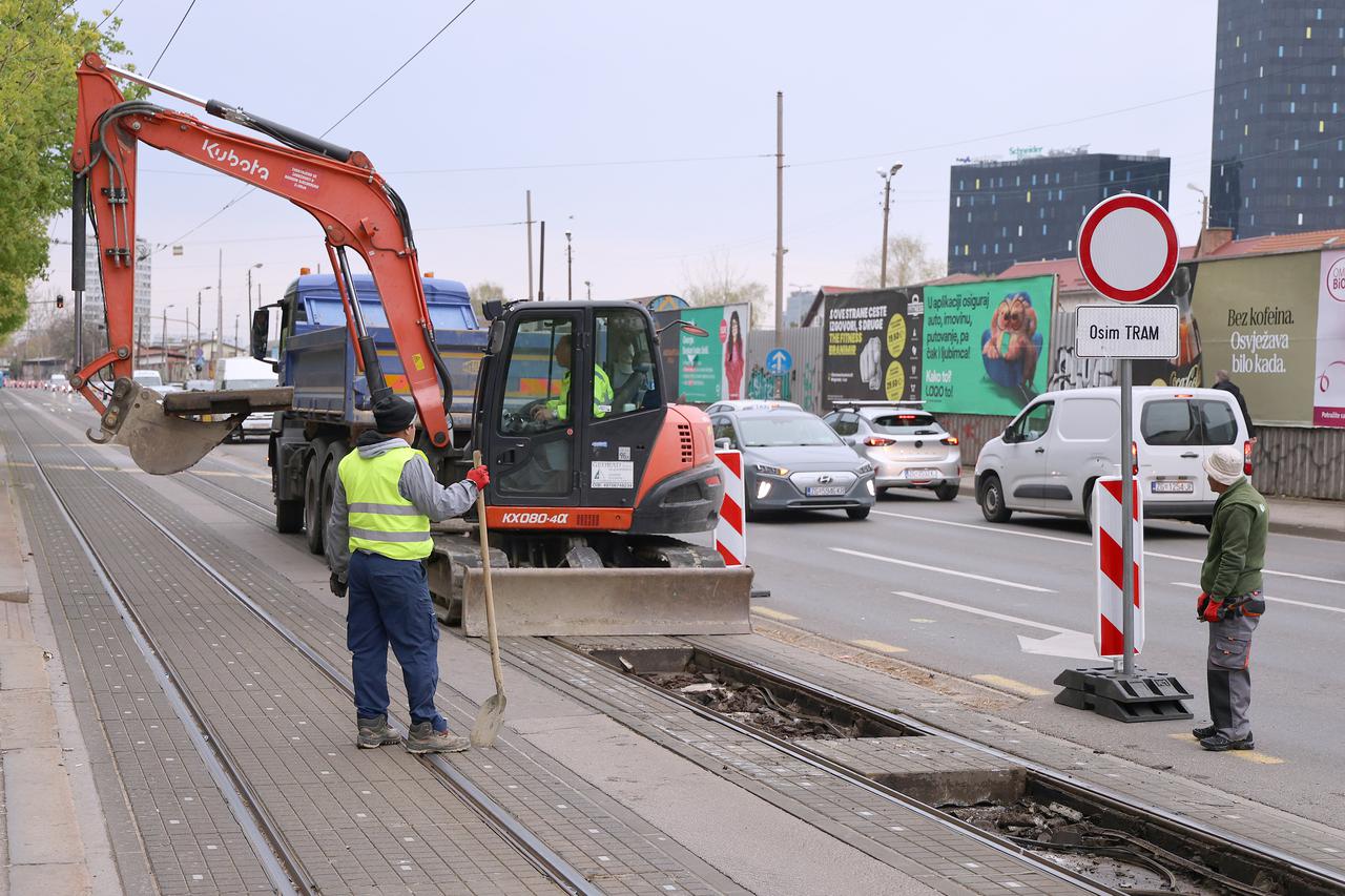 Zagreb: U Branimirovoj počeli radovi na sanaciji tramvajskog kolosijeka