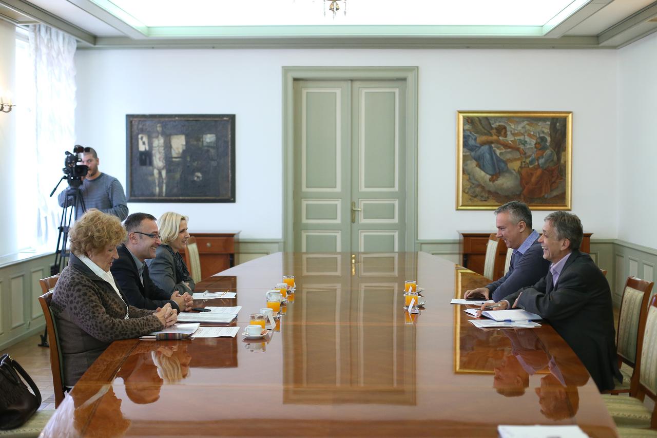 Sindikati kod Kosora