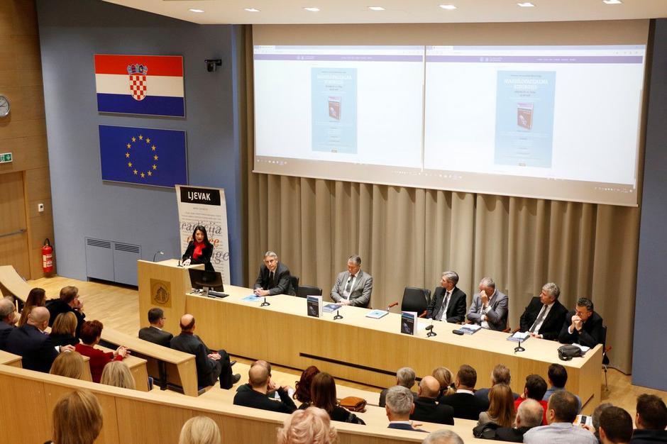 Predstavljen sveučilišni udžbenik Maksilofacijalna kirurgija