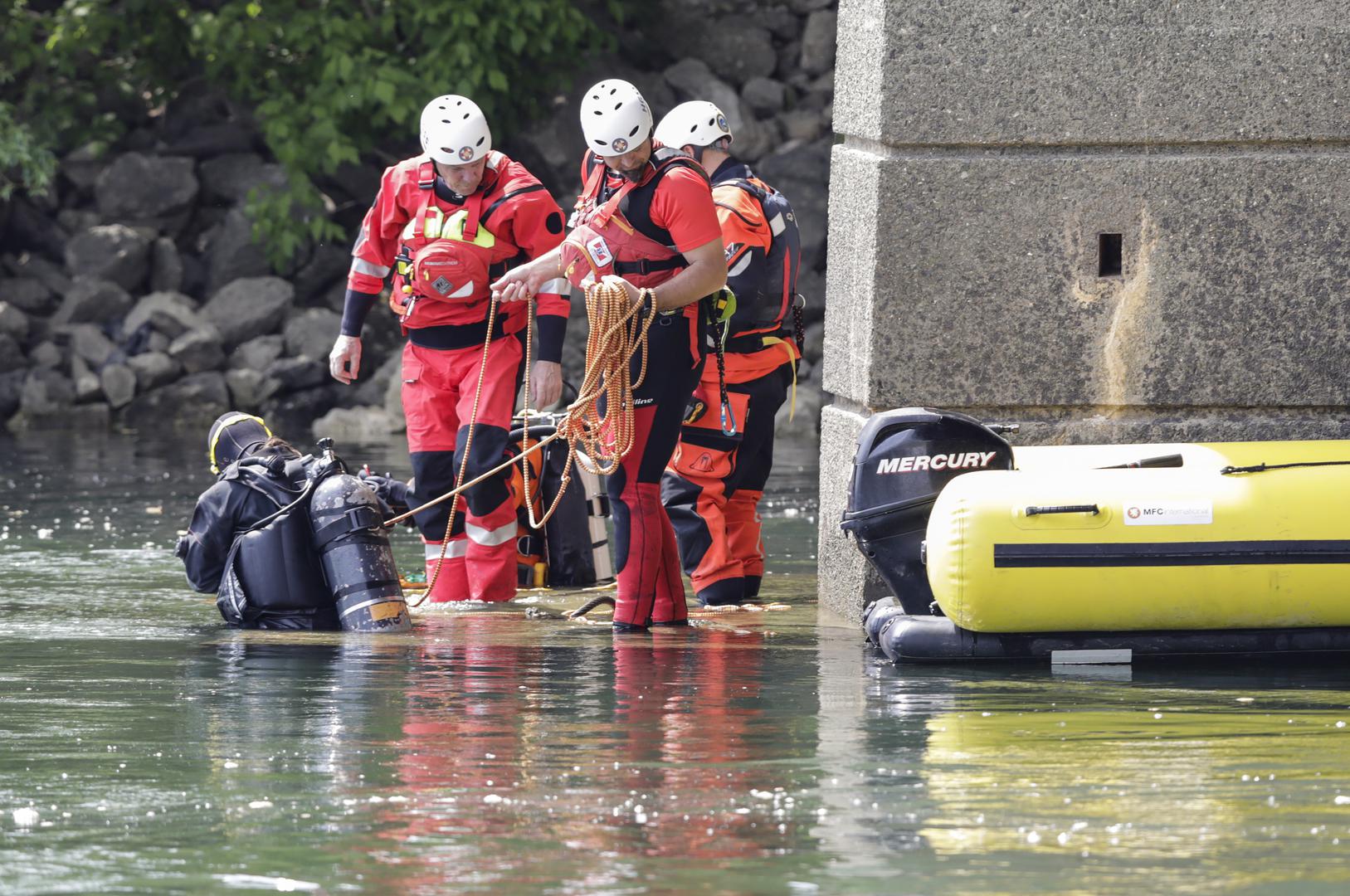  S Nemešom je prevarila tadašnjeg supruga Ivana Čvrljka, s kojim ima kćer.Po izlasku iz Big Brother kuće, Marijana se razvela od Čvrljka te se 2016. godine udala za Nemeša. 