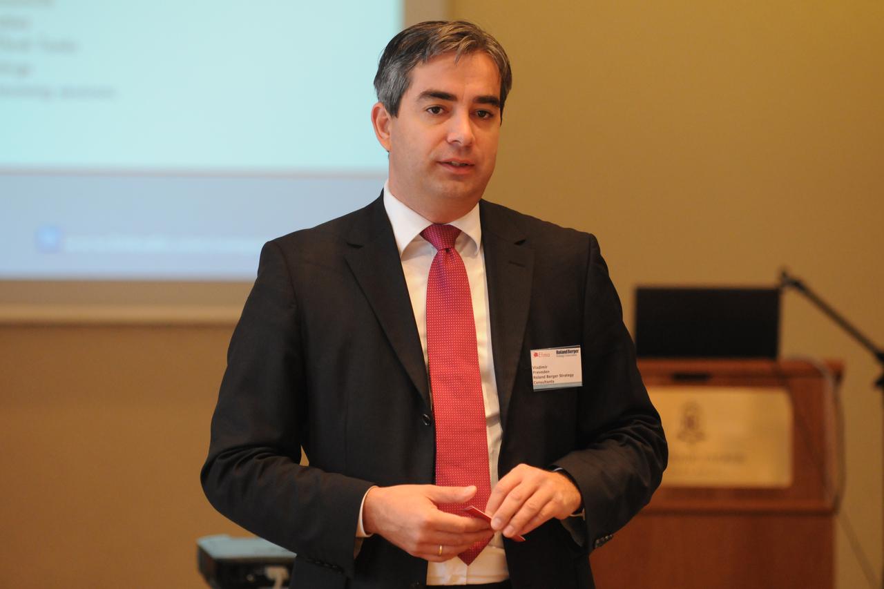 roland berger,Frigyes Schannen