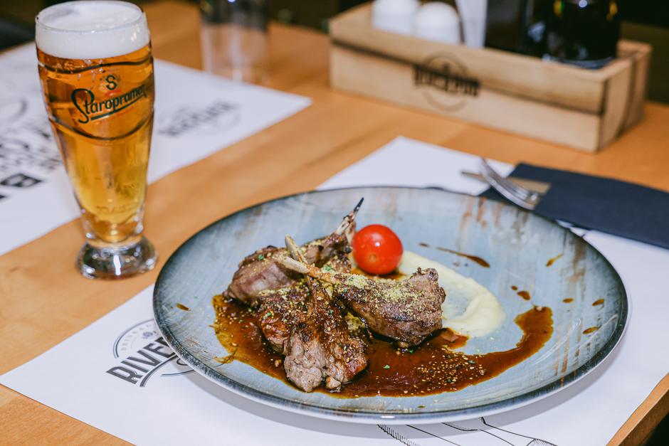 Staropramen večera s Pažaninom