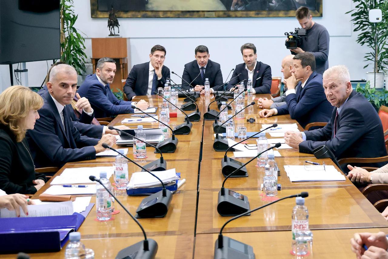 Zagreb: Odbor za unutarnju politiku i nacionalnu sigurnost o nezakonitom odlaganju opasnog otpada u Lici