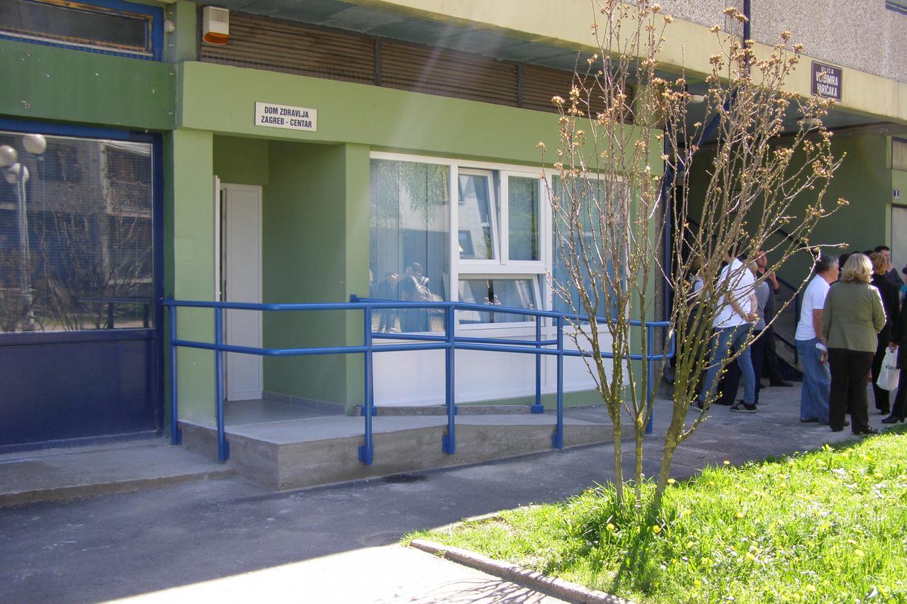 dom zdravlja sloboština