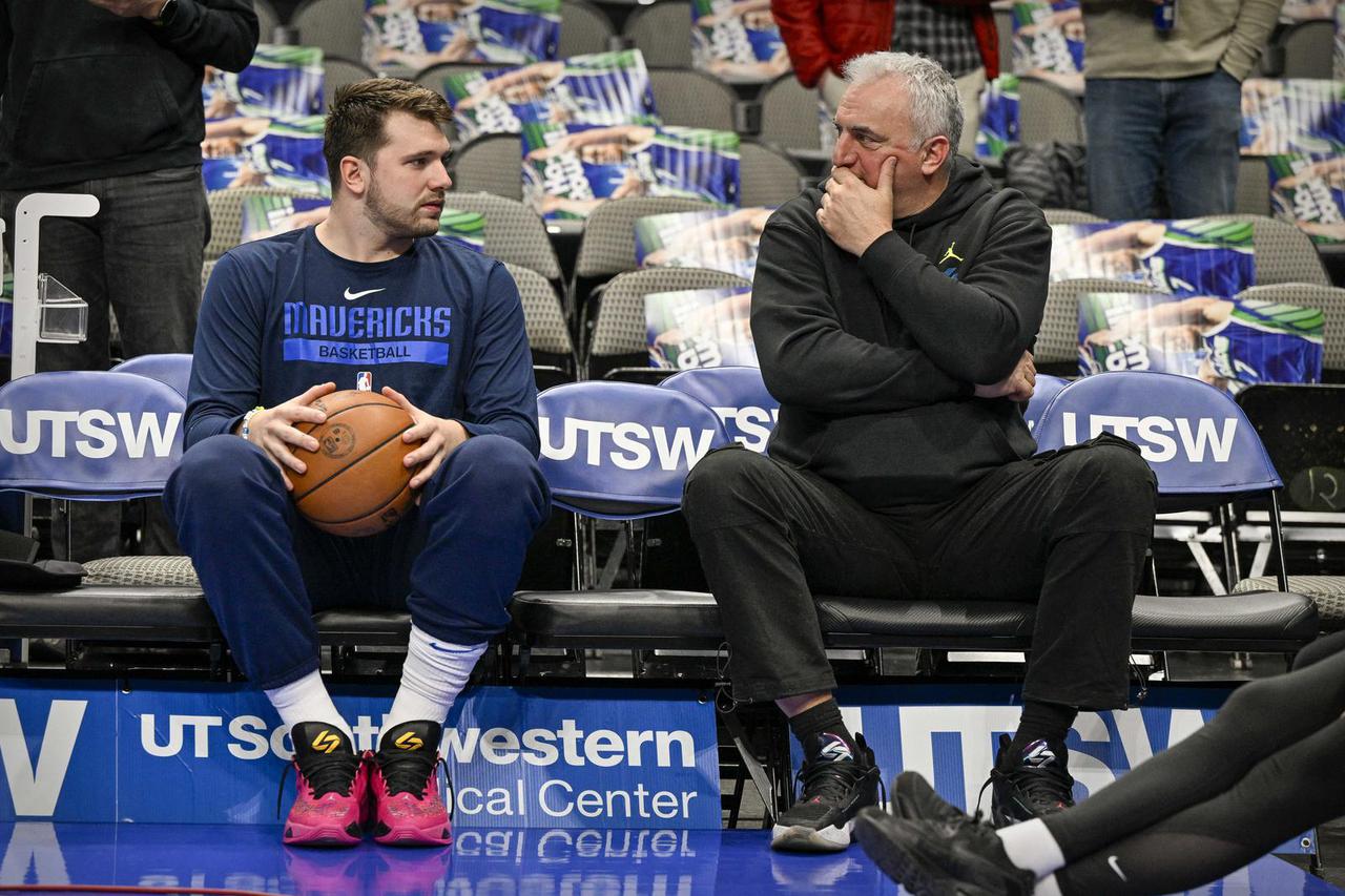 NBA: Washington Wizards at Dallas Mavericks