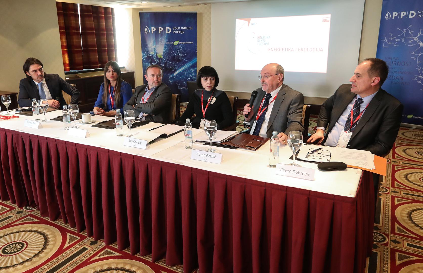 U hotelu Esplanade održana je konferencija "Hrvatska kakvu trebamo - dvije godine poslije" u organizaciji Večernjeg lista. 