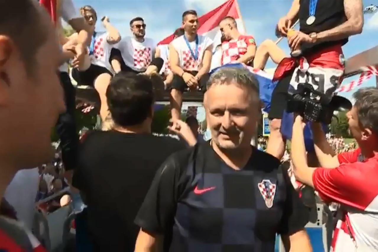 U autobusu je i Marko Perković Thompson