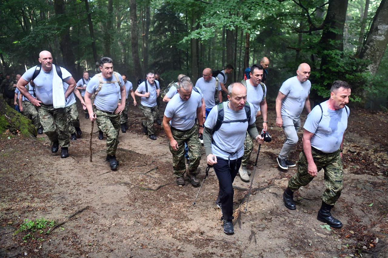 Hrvatska vojska na Medvednici