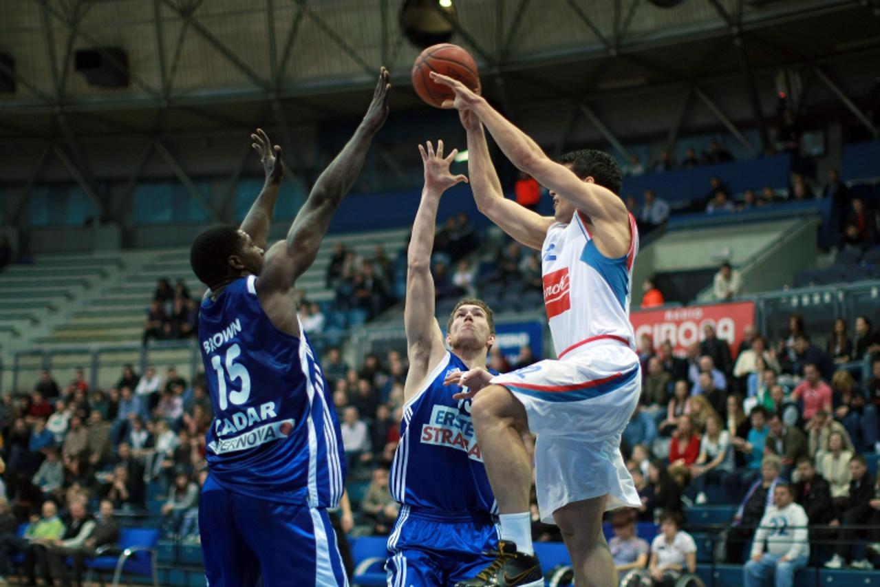 \'25.03.2011.,KC Drazen Petrovic,Zagreb - 2. kolo A-1 lige za prvaka. KK Cibona - KK Zadar. Brown Brandon, Olivari Sime, Vrbanc Goran. Photo: Sanjin Strukic/PIXSELL\'