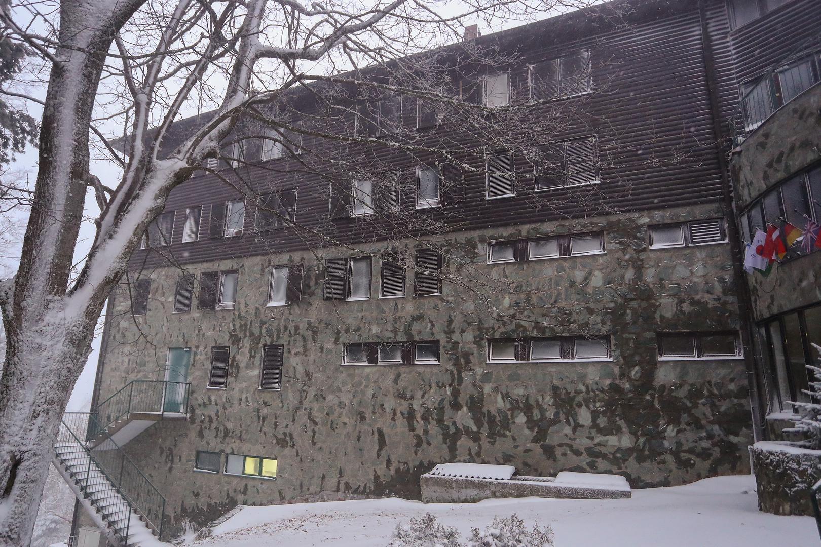 U hotel se od jučer više se ne može ući. Od poslijepodneva na vratima stoji "Nalog za mobilizaciju" koju je izdao MUP.