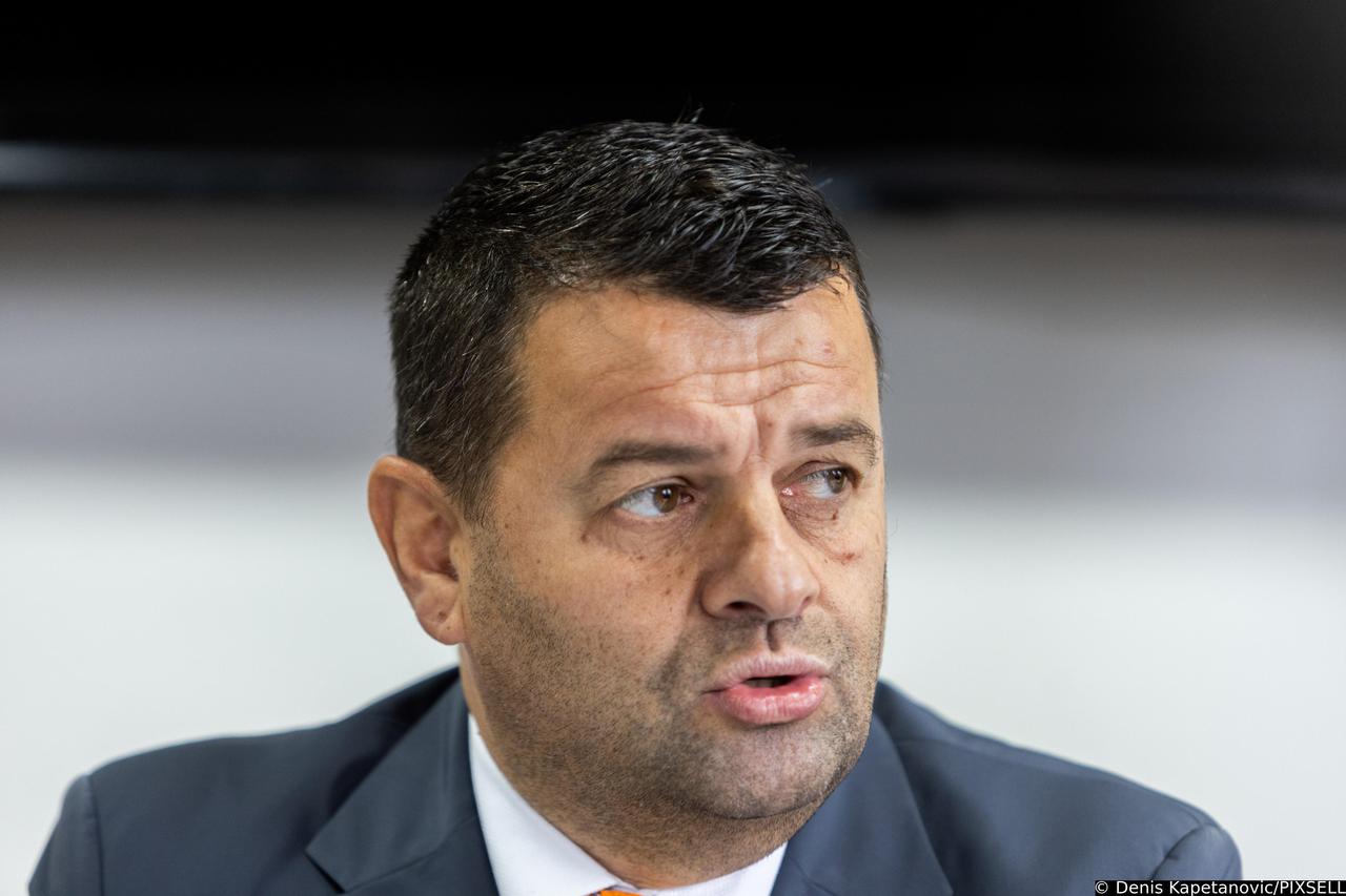 Mostar: Sevlid Hurtić posjetio izbjeglice iz Palestine u prihvatnom centru Salakovac