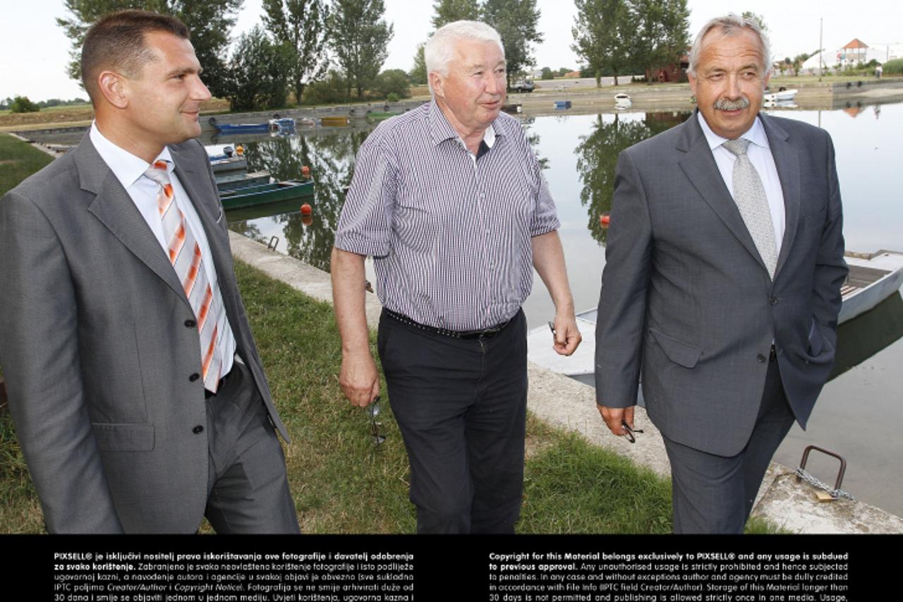 '09.07.2012., Prelog - Direktor HEP-a Zlatko Koracevic posjetio Medjimurje.  Photo: Vjeran Zganec-Rogulja/PIXSELL'