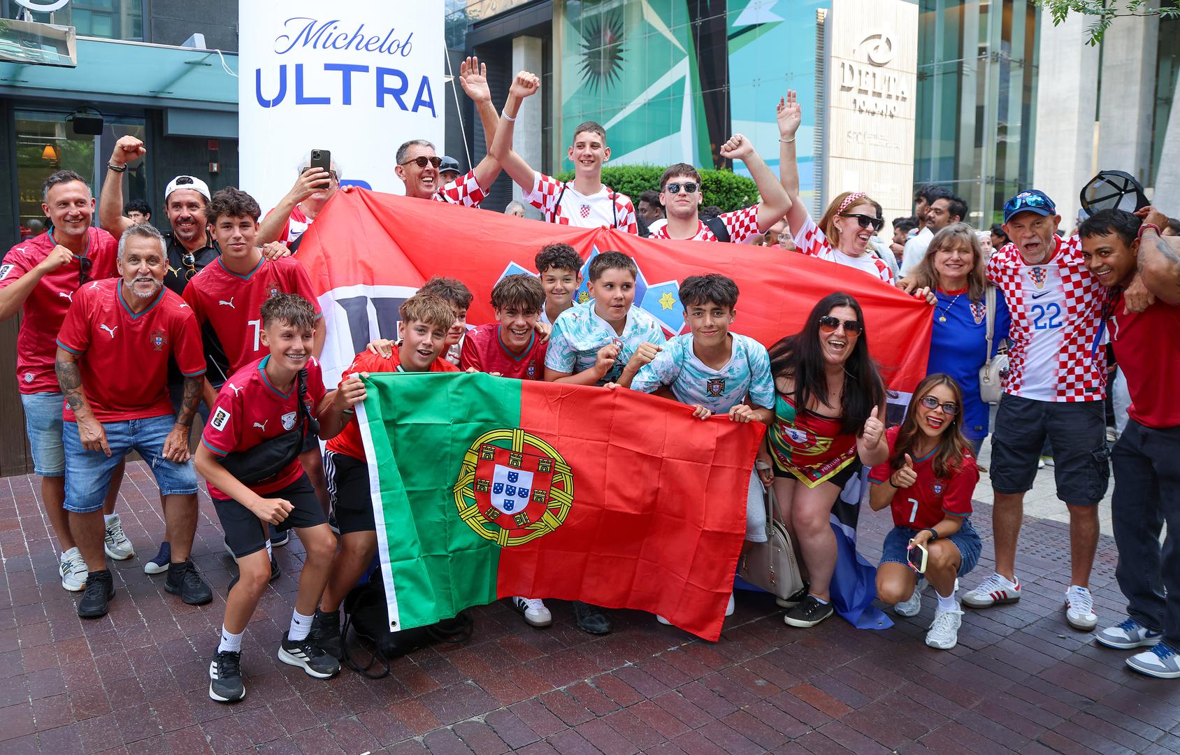 Hrvatska nogometna reprezentacija noćas u jedan sat iza ponoći igra utakmicu šesnaestine finala Svjetskog prvenstva protiv selekcije Portugala.