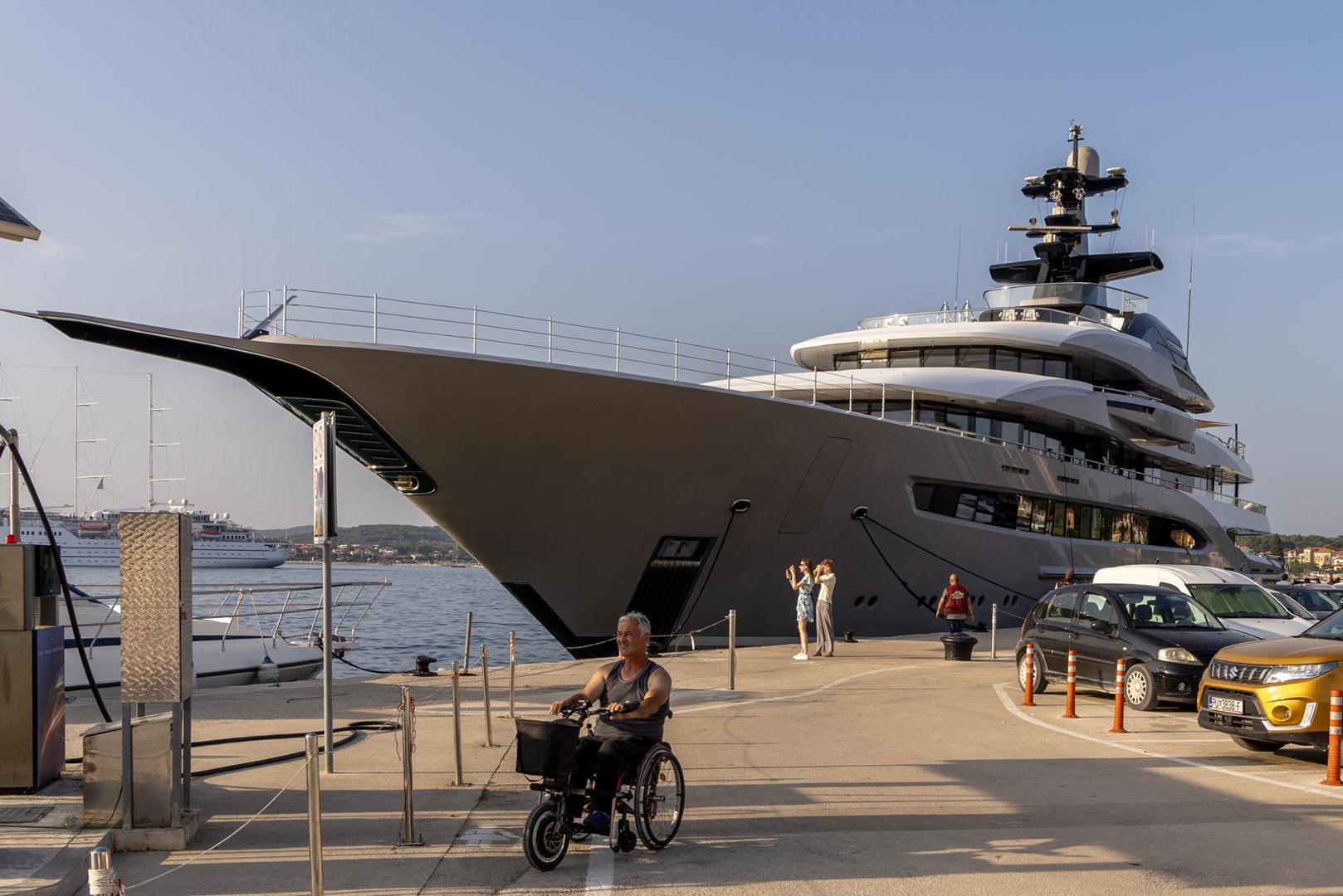 Nedavno je jahta viđena u Puli, a potom je uplovila u Rovinj, gdje je izazvala pozornost turista.

