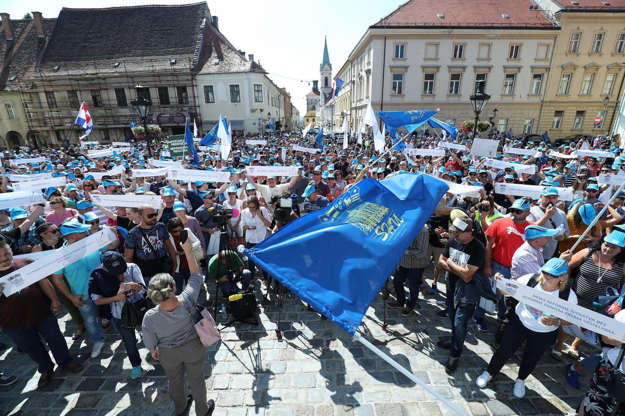 Prosvjed Sindikata hrvatskih učitelja i Nezavisnog sindikata zaposlenih u srednjim školama