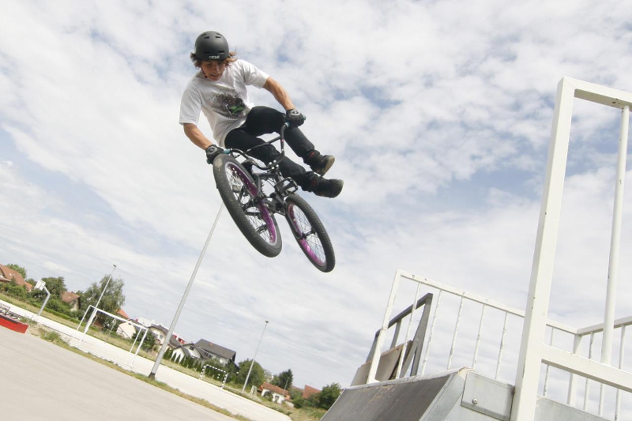 \'23.08.2010., Koprivnica - Ivan Srbiu009A, najbolji vozac BMX-a u Europi u amaterskoj kategoriji. Photo: Marijan Susenj/PIXSELL\'