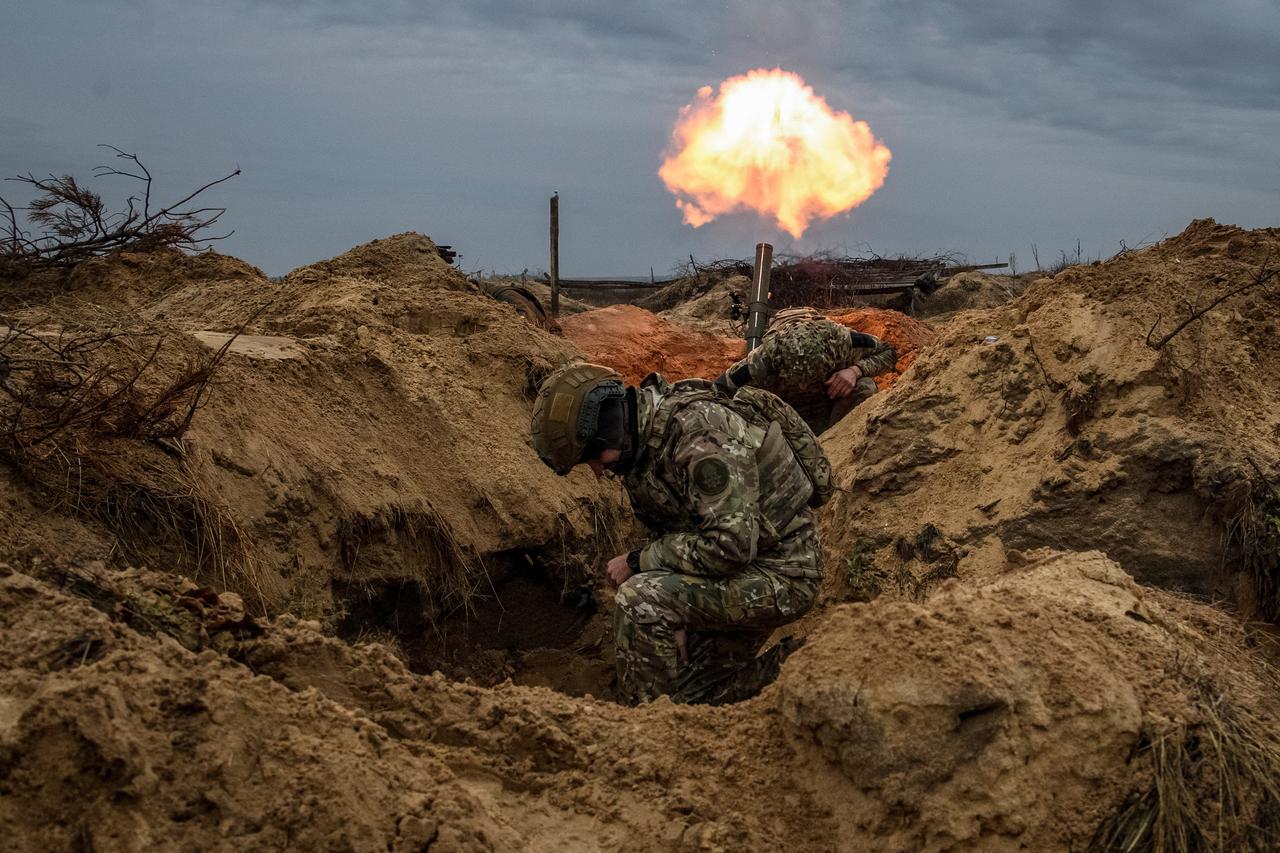 storyeditor/2023-11-29/2023-11-08T134635Z_659015381_RC2U84A74U8H_RTRMADP_3_UKRAINE-CRISIS-DRILLS.JPG