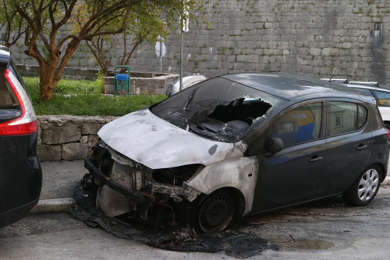 Požar na automobilima u Splitu