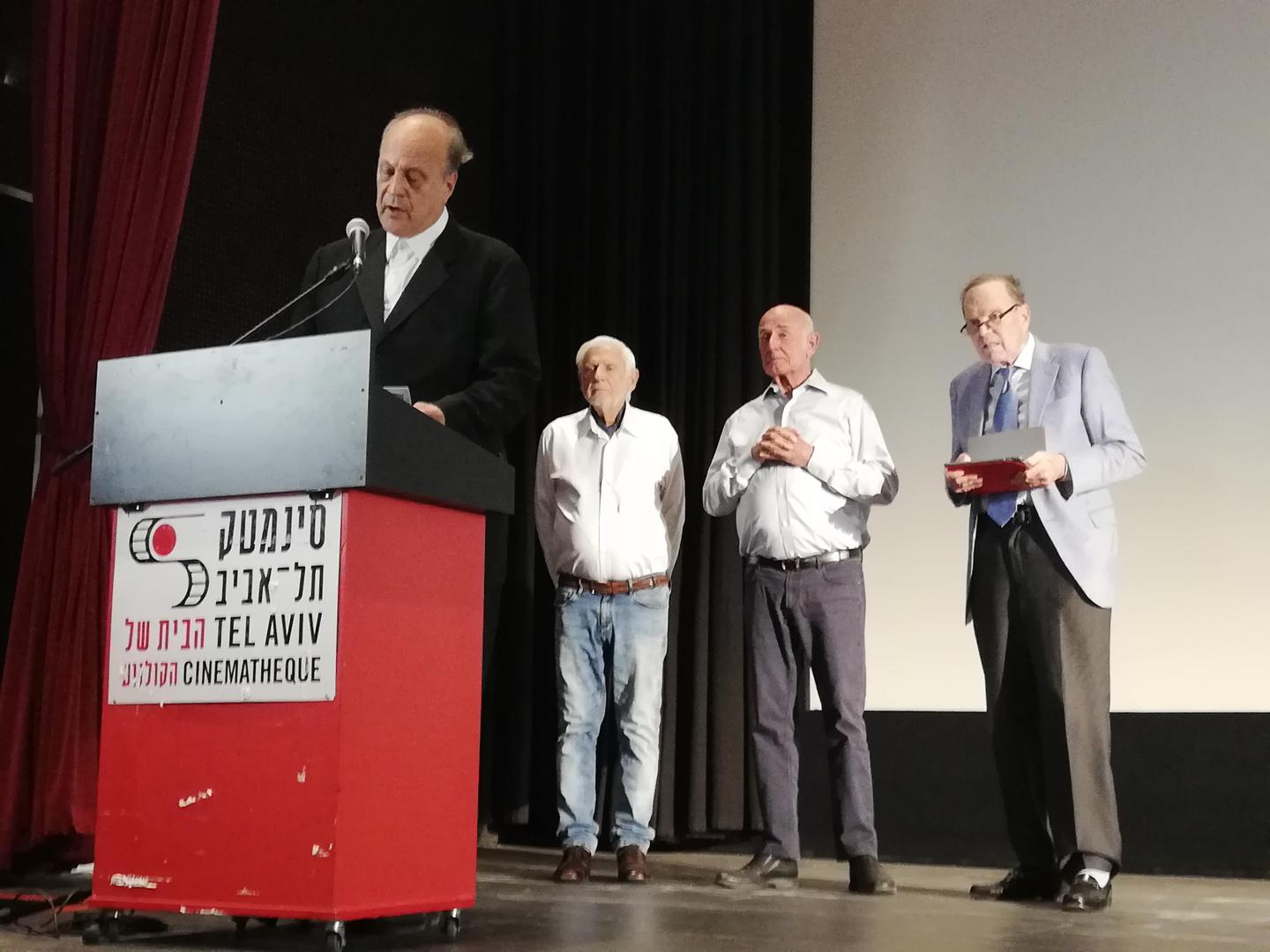 Jakov Sedlar, Yaakov Pery i Stephen Ollendorff na pozornici prije
prikazivanja filma.