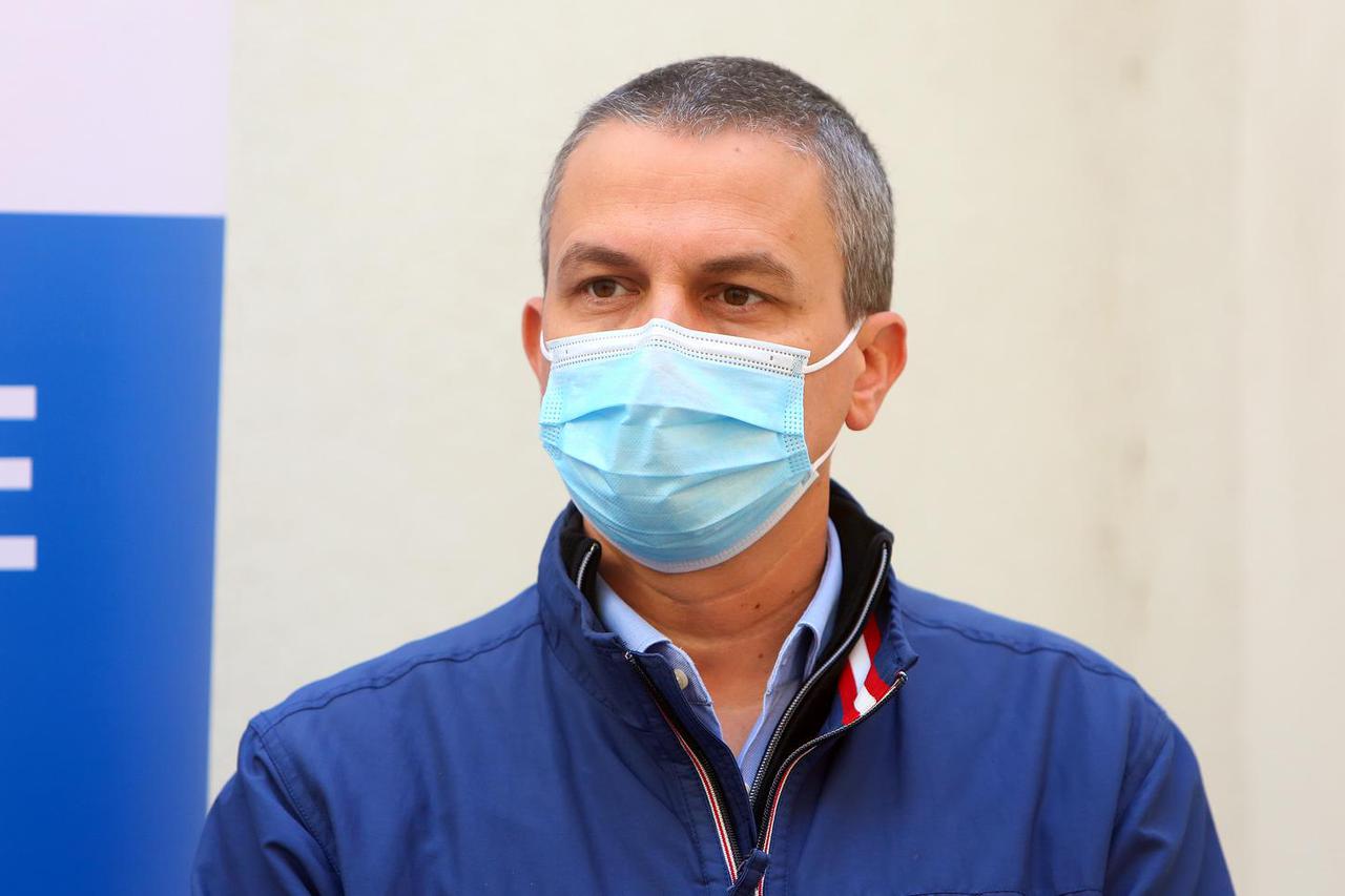 Karlovac: Izvanredna konferencija za medije Stožera Civilne zaštite Karlovačke županije