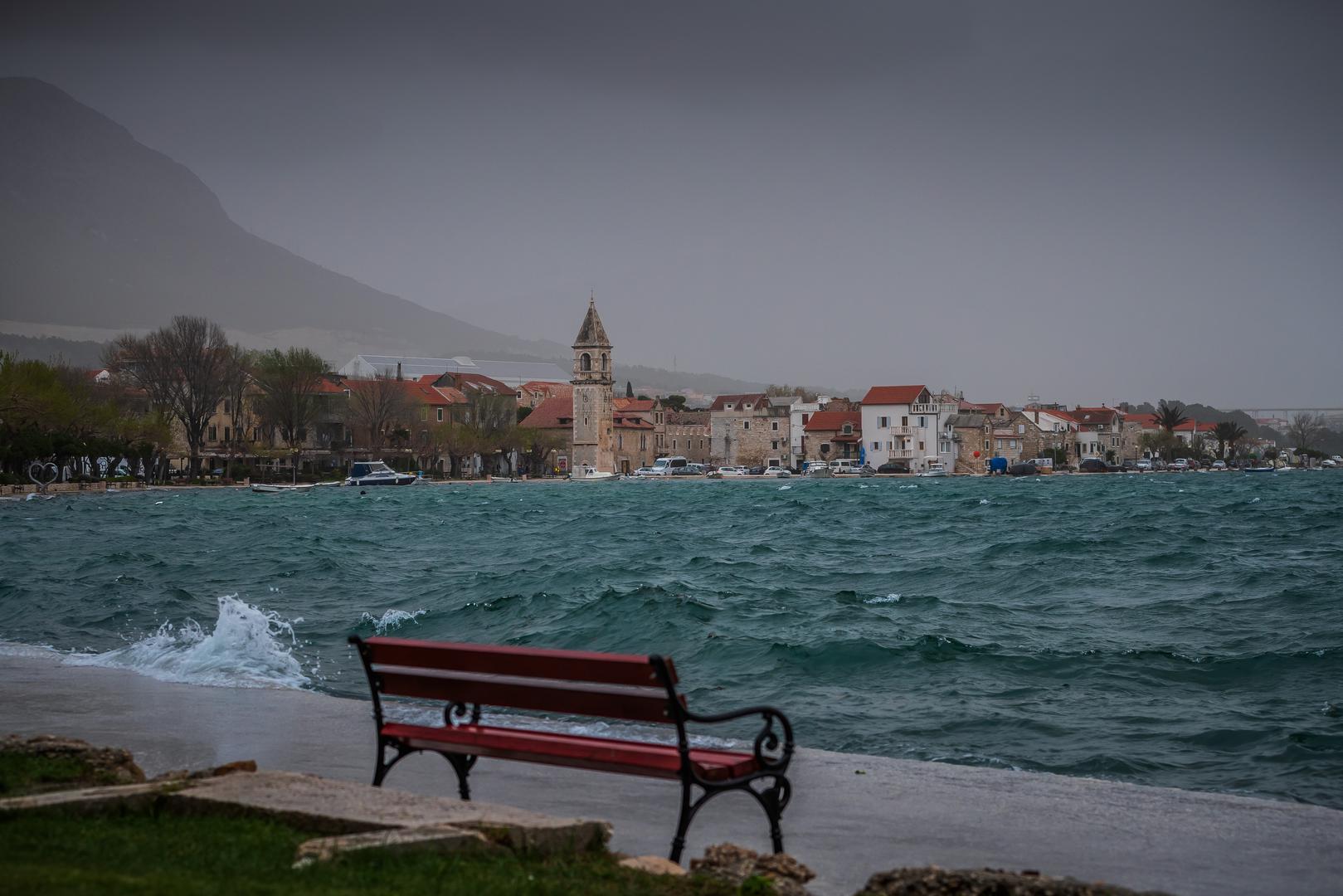 Kako smo i najavljivali na području Dalmacije danas je izražena južina te glavnina kiše osjetila se u poslijepodnevnim satima. 