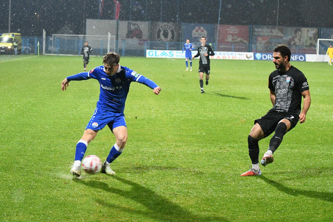 Susret Slaven Belupa i Vukovara 1991 u 14. kolu SuperSport HNL-a