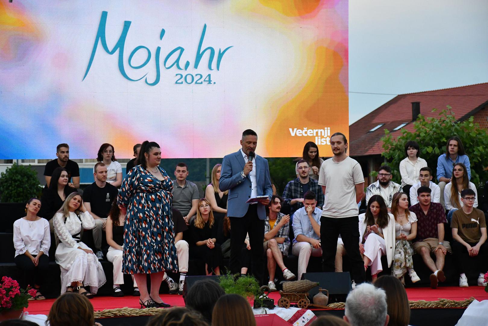 Kandidati iz Požeško-slavonske županije Anita Ivičić i Matija Katić, te voditelj Ognjen Golubić