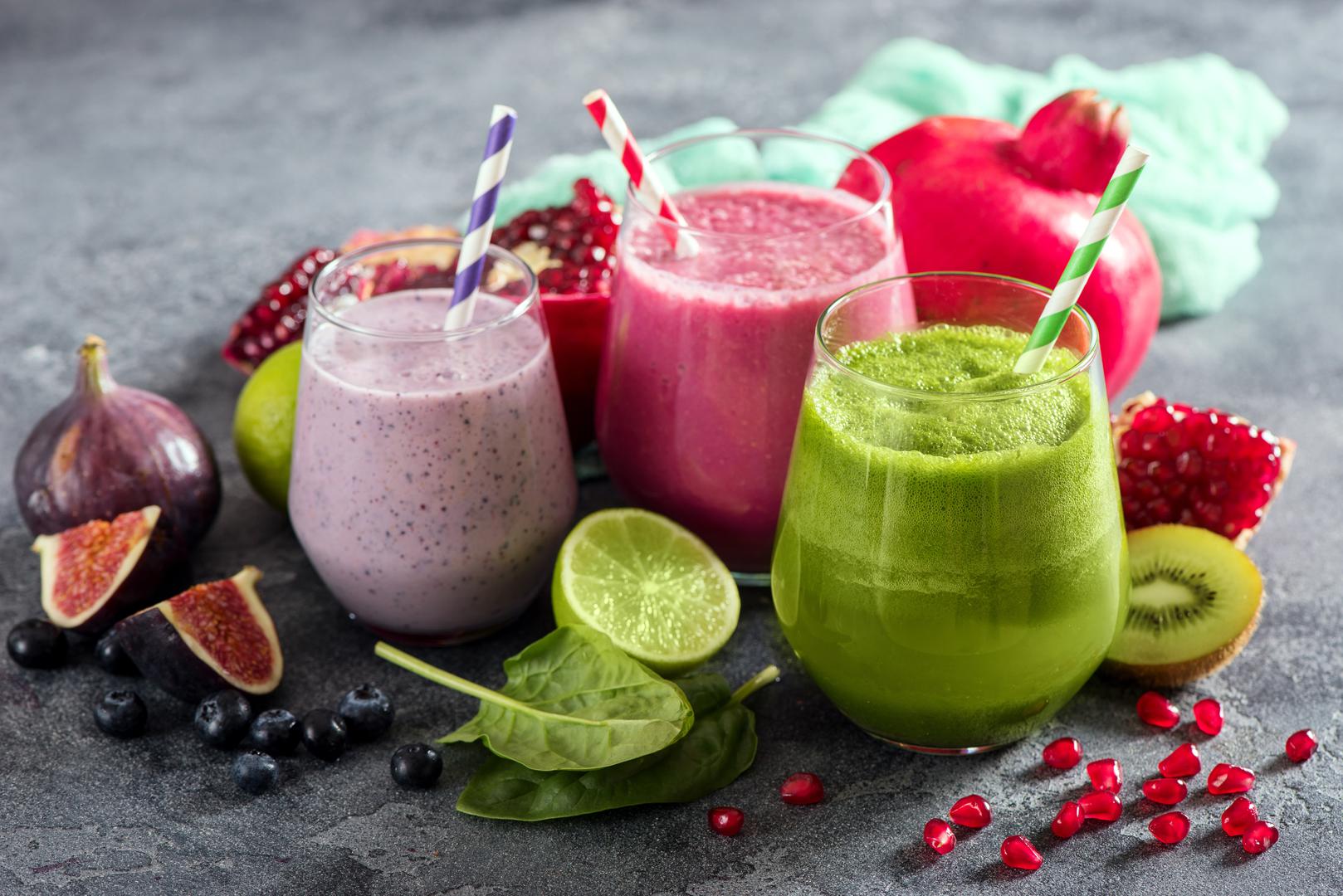 Gotovi smoothieji iz trgovina često sadrže dodatne šećere i mogu imati više kalorija od gaziranih pića, što ih čini neprijateljima uspješnog mršavljenja.