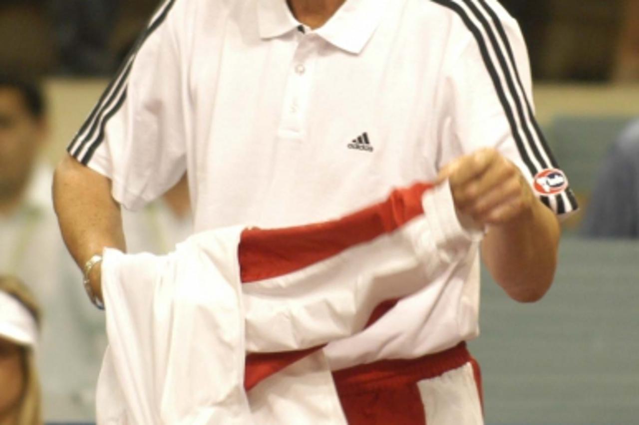 'nikola pilic split davis cup'