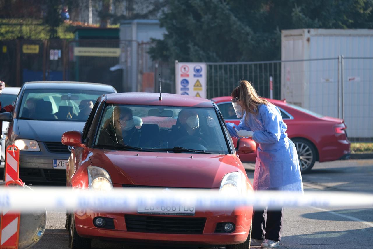Zagreb: Iako je nedjelja velik broj građana dolazi na COVID testiranje u zavod A. Štampar