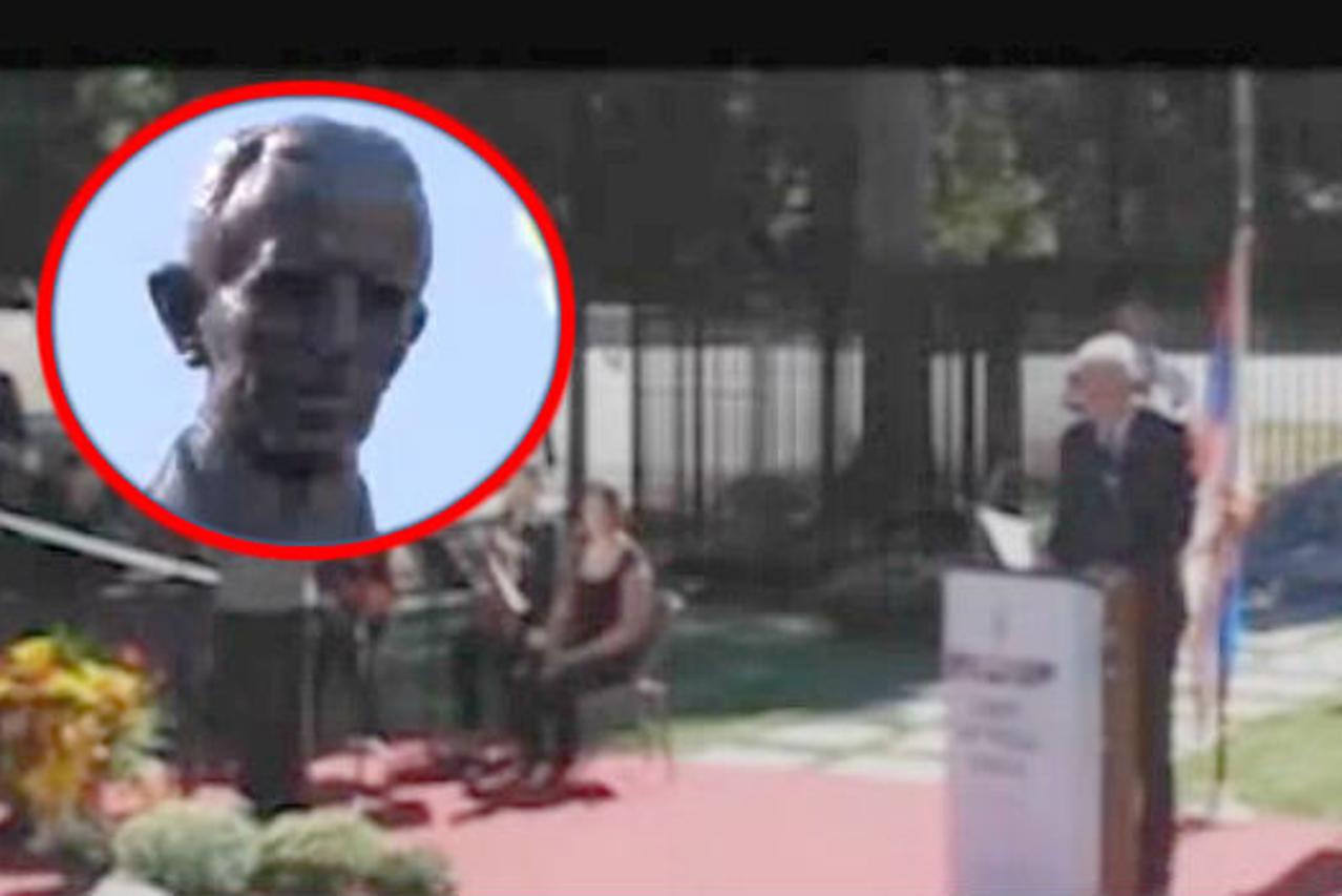 Predsjednik Srbije Tomislav Nikolić danas je u New Yorku otkrio spomenik velikom izumitelju Nikoli Tesli