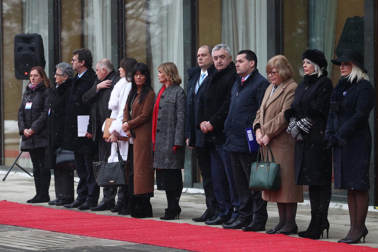Visoki dužnosnici na Pantovčaku dočekali srbijanskog predsjednika Vučića