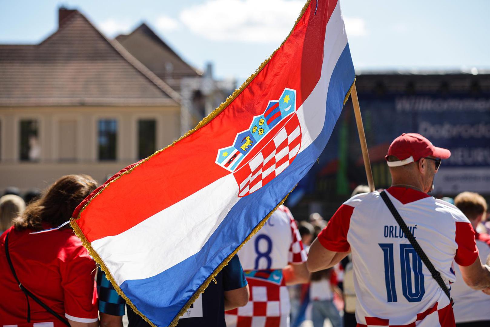 09.06.2024., Neuruppin, Njemacka - Dolazak navijaca na trg uoci dolaska Hrvatske nogometne reprezentacije u kamp. Photo: Luka Stanzl/PIXSELL
