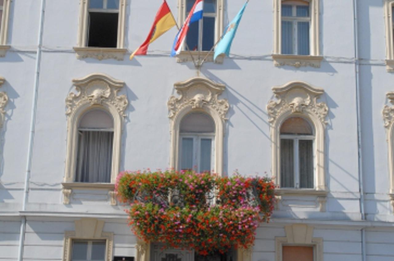 'pravnici02_PXL_kar_280613'