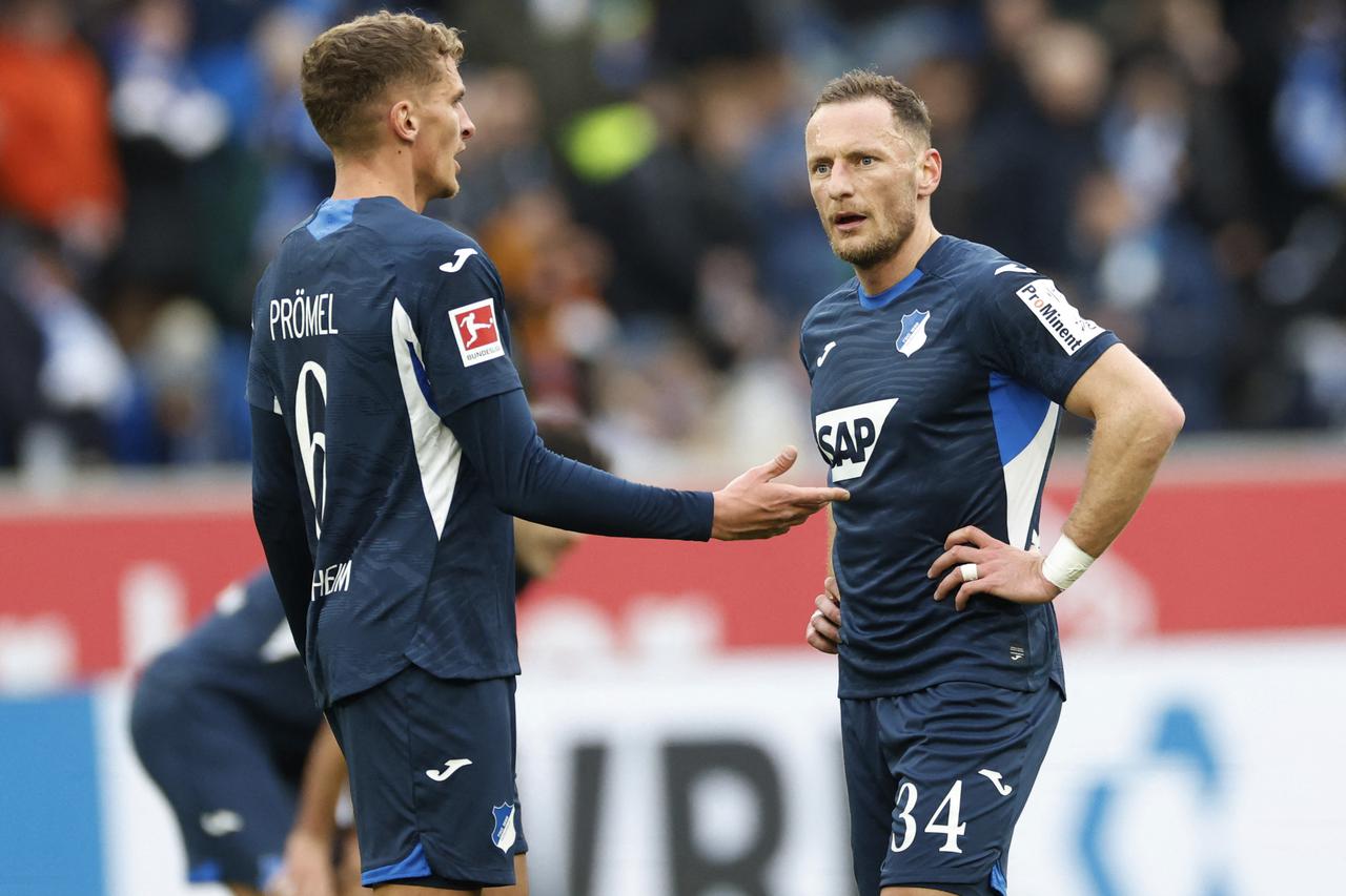 Bundesliga - TSG 1899 Hoffenheim v VfL Wolfsburg