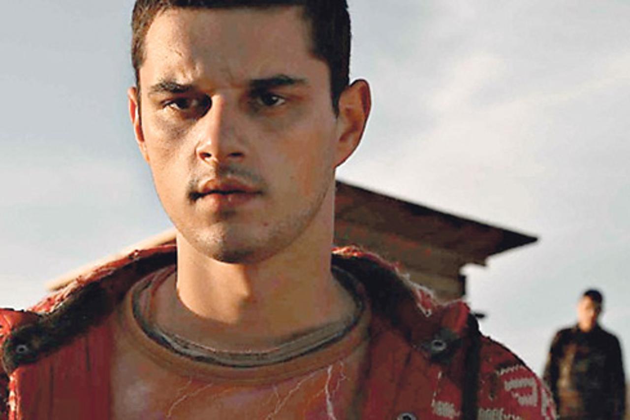 Krugovi, r. Srđan Golubović,