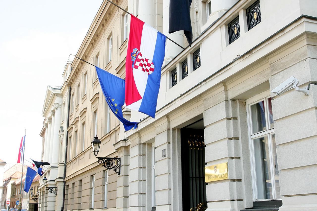 U Saboru RH održana je komemoracija za preminulog Ivicu Račana