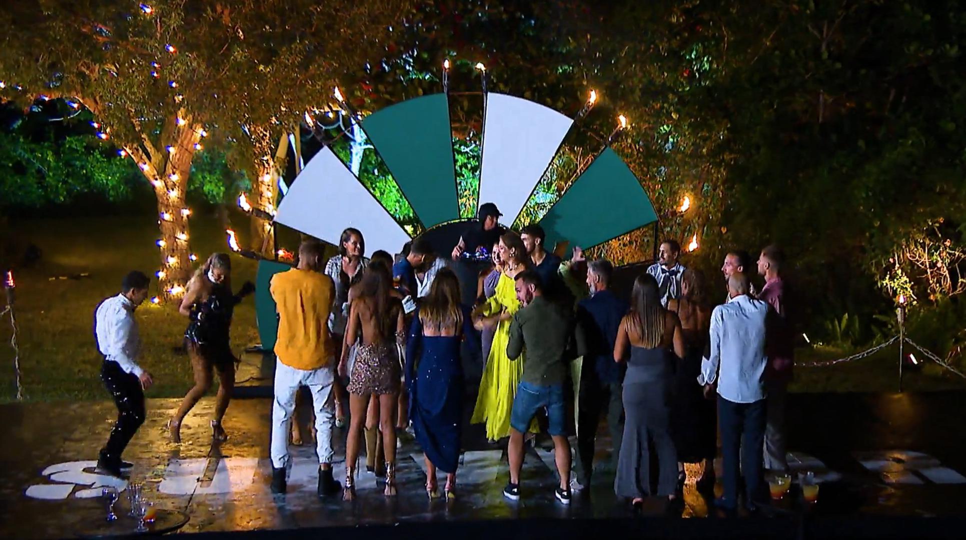 Čedomir je objasnio zašto je na prošlom plemenskom vijeću zelenih glasao za to da ona ode u eliminacije: „Razlog mog glasanja za nju nije lak. Ali kako smo se nas šestero napričali, kada je Miloš poveo nekoliko natjecatelja sa sobom na nagradnu večeru, svi su se otvorili s tim pričama vezanima uz nju, tako sam i ja.“