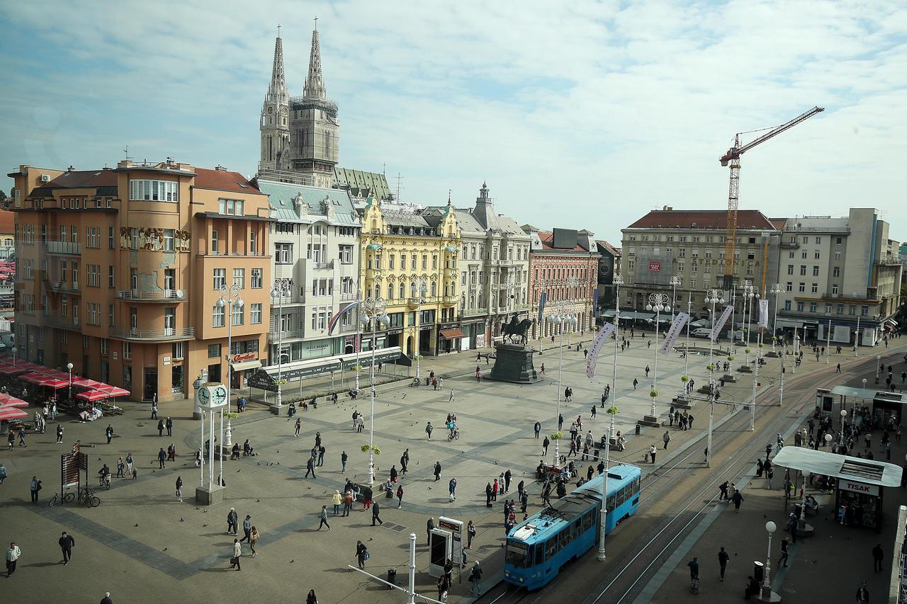 Trg Bana Josipa Jelačića