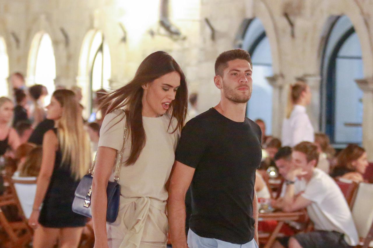 Dubrovnik: Andrej Kramarić s djevojkom prošetao Stradunom