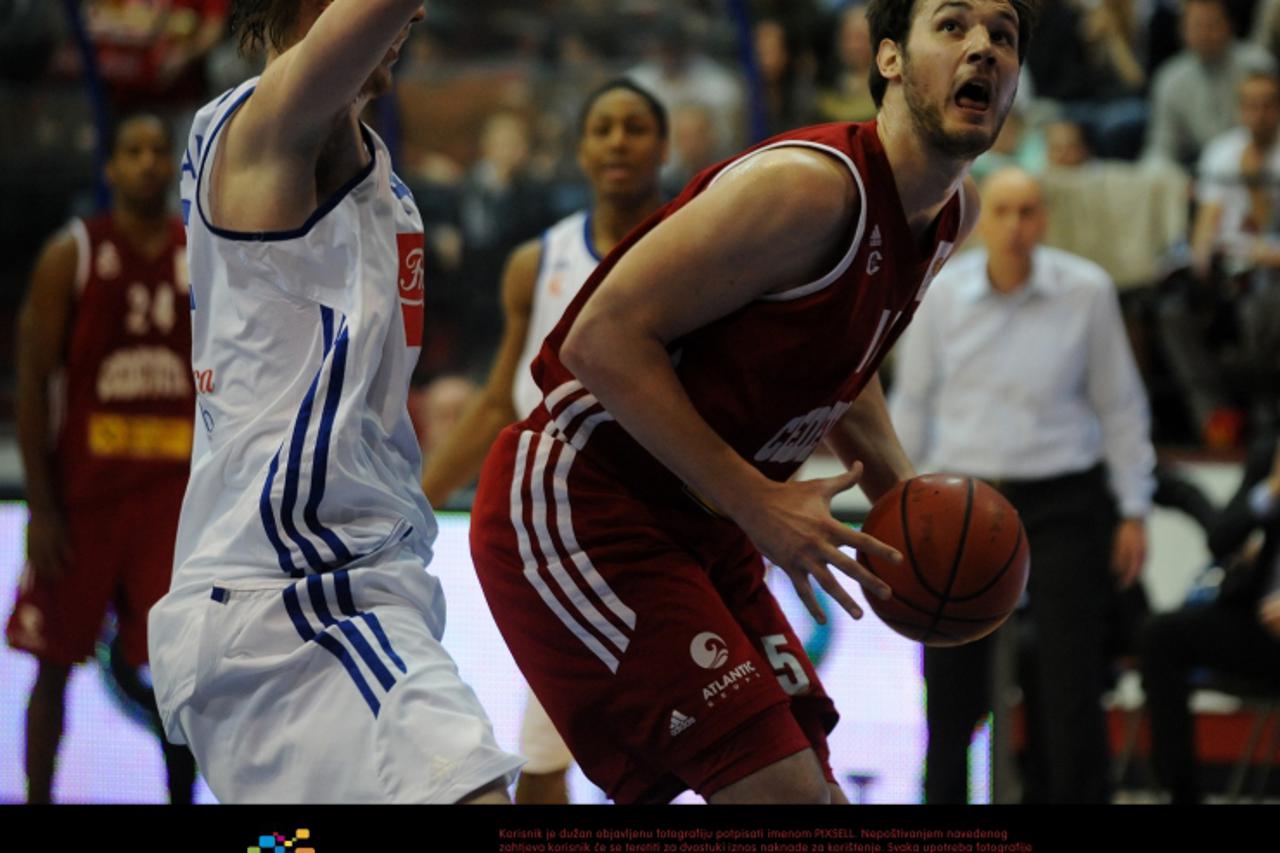 '06.03.2012., K.D. Drazen Petrovic, Zagreb - 23. kolo NBL: Cibona - Cedevita. Miro Bilan, Tomas Hampl Photo: Daniel Kasap/PIXSELL'