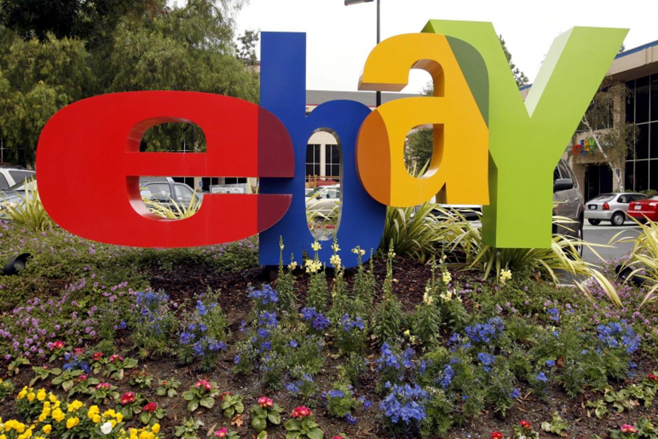 'epa01844065 (FILE) A file picture dated 20 October 2008 shows the ebay Inc. Headquarters in San Jose, California, USA. According to US media 01 September 2009, the US online auction house eBay report