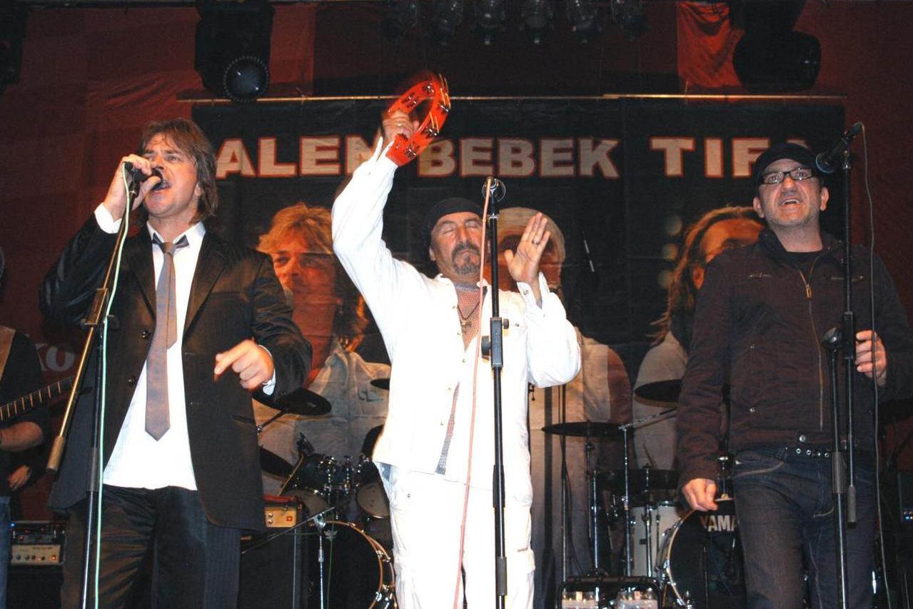 Alen Islamović, Željko Bebek i Mladen Vojičić Tifa