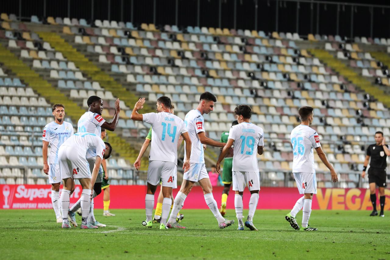 Rijeka: Utakmica šesnaestina finala nogometnog kupa Hrvatske između NK Maksimira i HNK Rijeke.