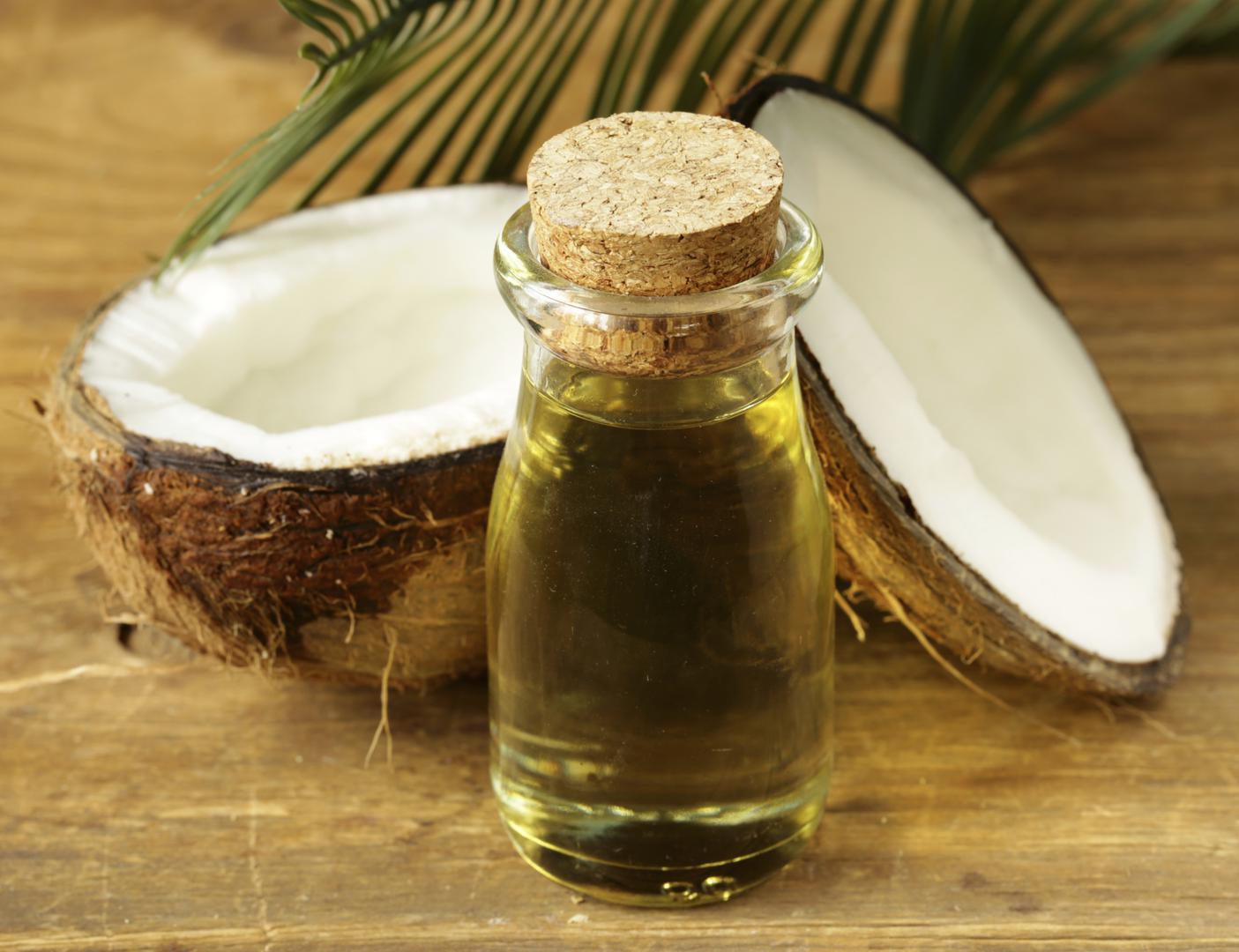 Kokos je, osim što je ukusan, voće s jedinstvenom kombinacijom nezasićenih masnih kiselina. Jedite mnogo kokosa, a hranu pripremajte s pomoću kokosovog ulja i spasite se od kardiovaskularnih bolesti.