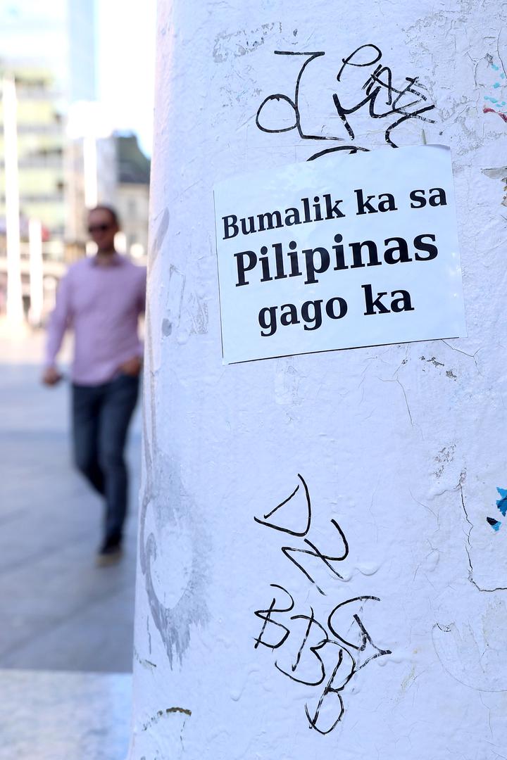 Na Jelačić-placu zamijetio ih je fotoreporter Pixsella na stupovima.
