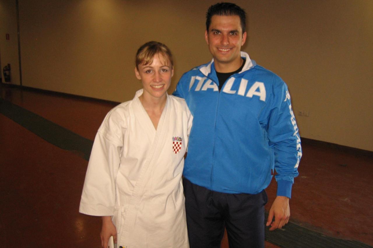 'Atena, 07.05.2010. Legenda u nastajanju u drustvu istinske legende. Mirna Senjug nakon sto je izborila finale EP-a u drustvu 10-erostrukog europskog prvaka u katama Luce Valdesija Snimio Drazen Brajd